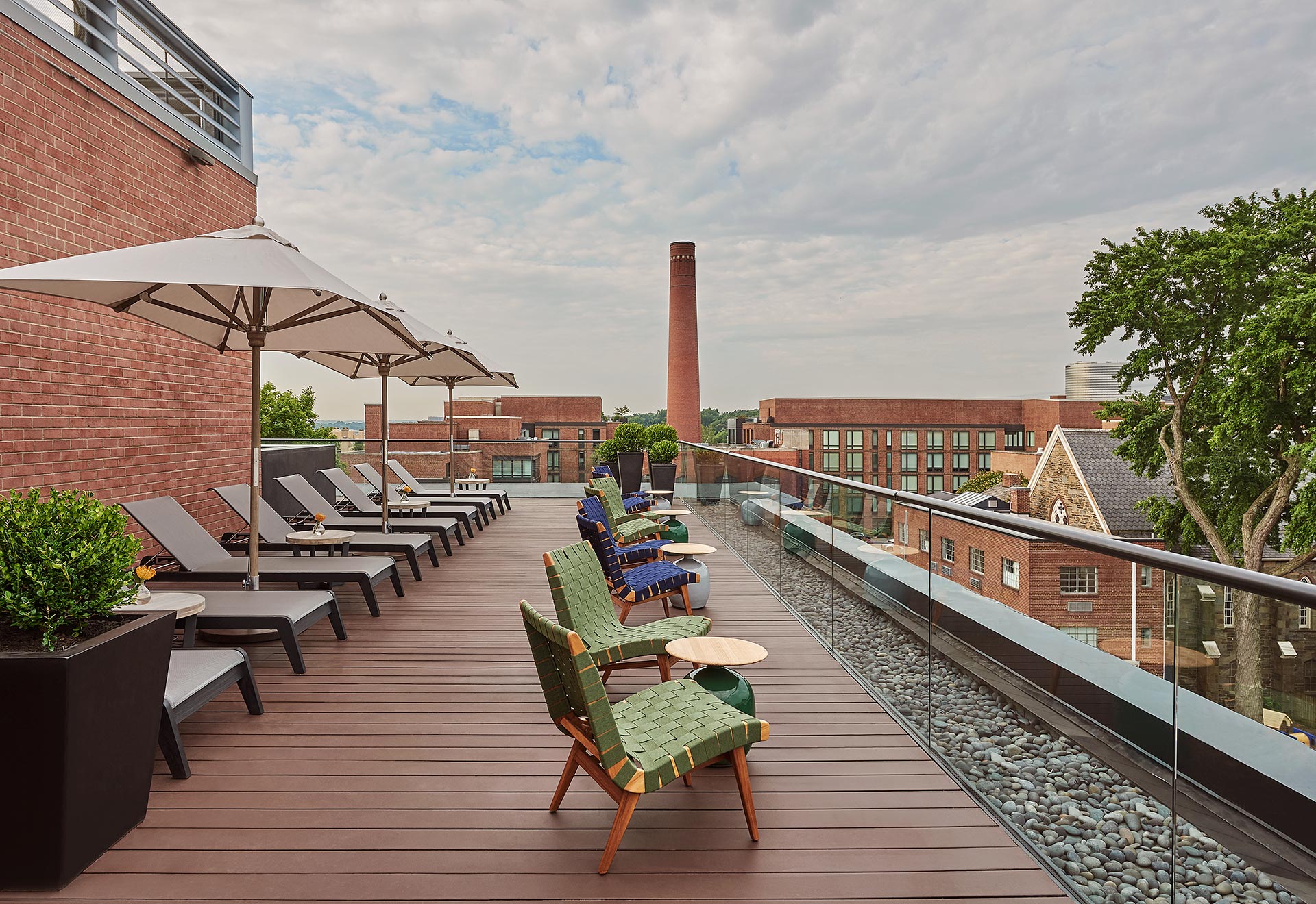 ROSEWOOD-POOLSIDE-PATIO